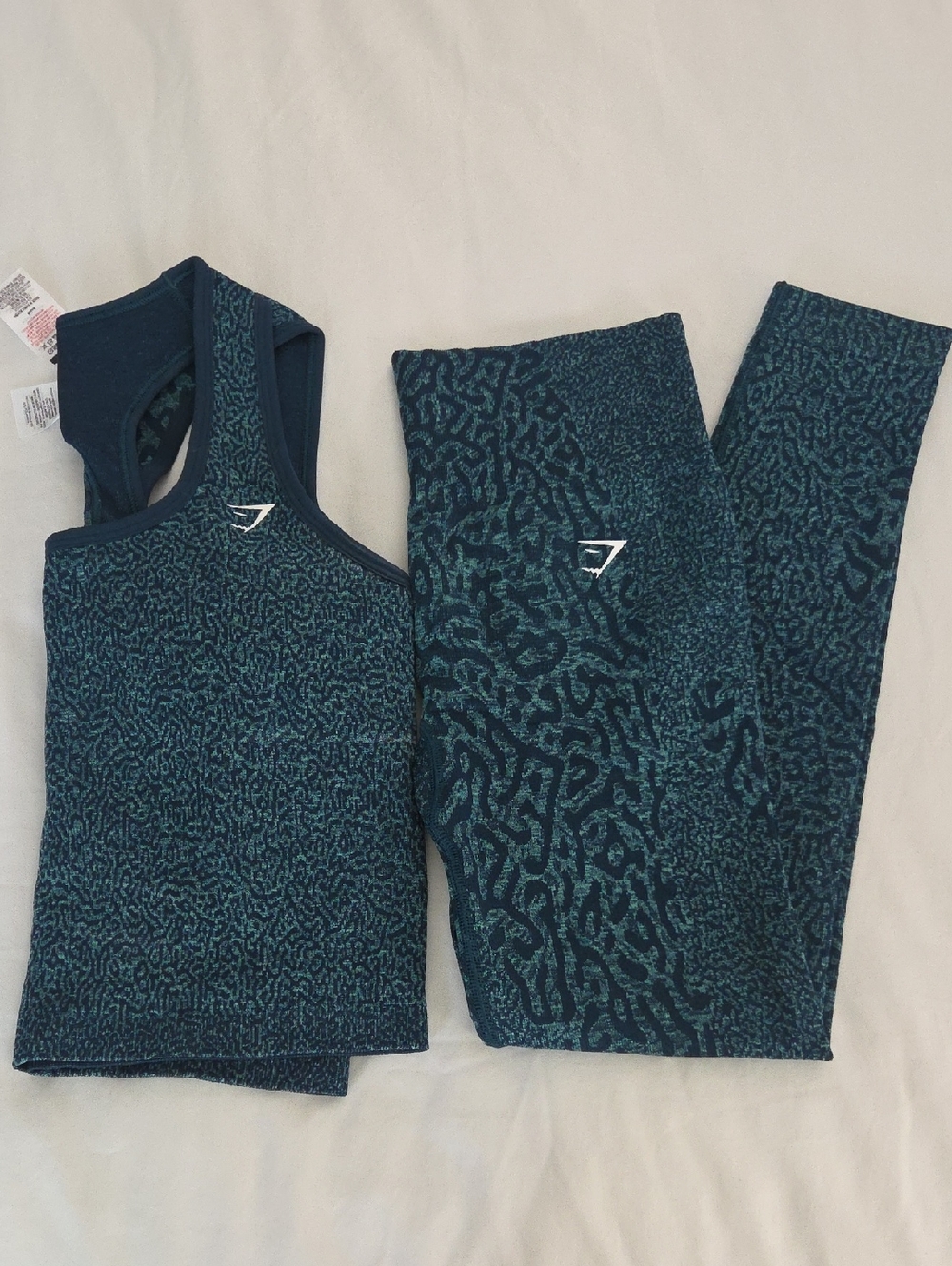 Gymshark Teal Seamless Patterned Sports Bra and Leggings Set